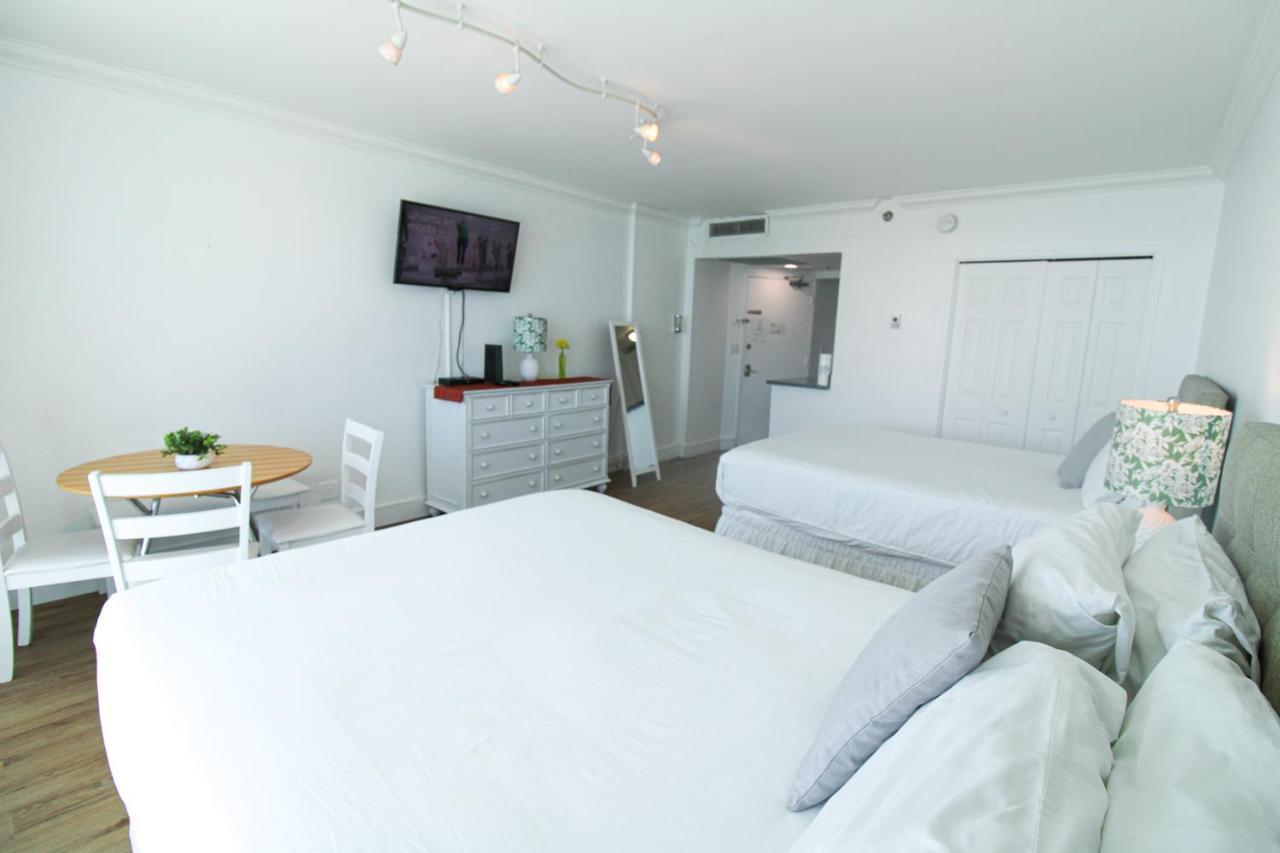 Castle 1029 Balcony Studio With Ocean View, Pool, Tennis And Free Parking マイアミビーチ エクステリア 写真