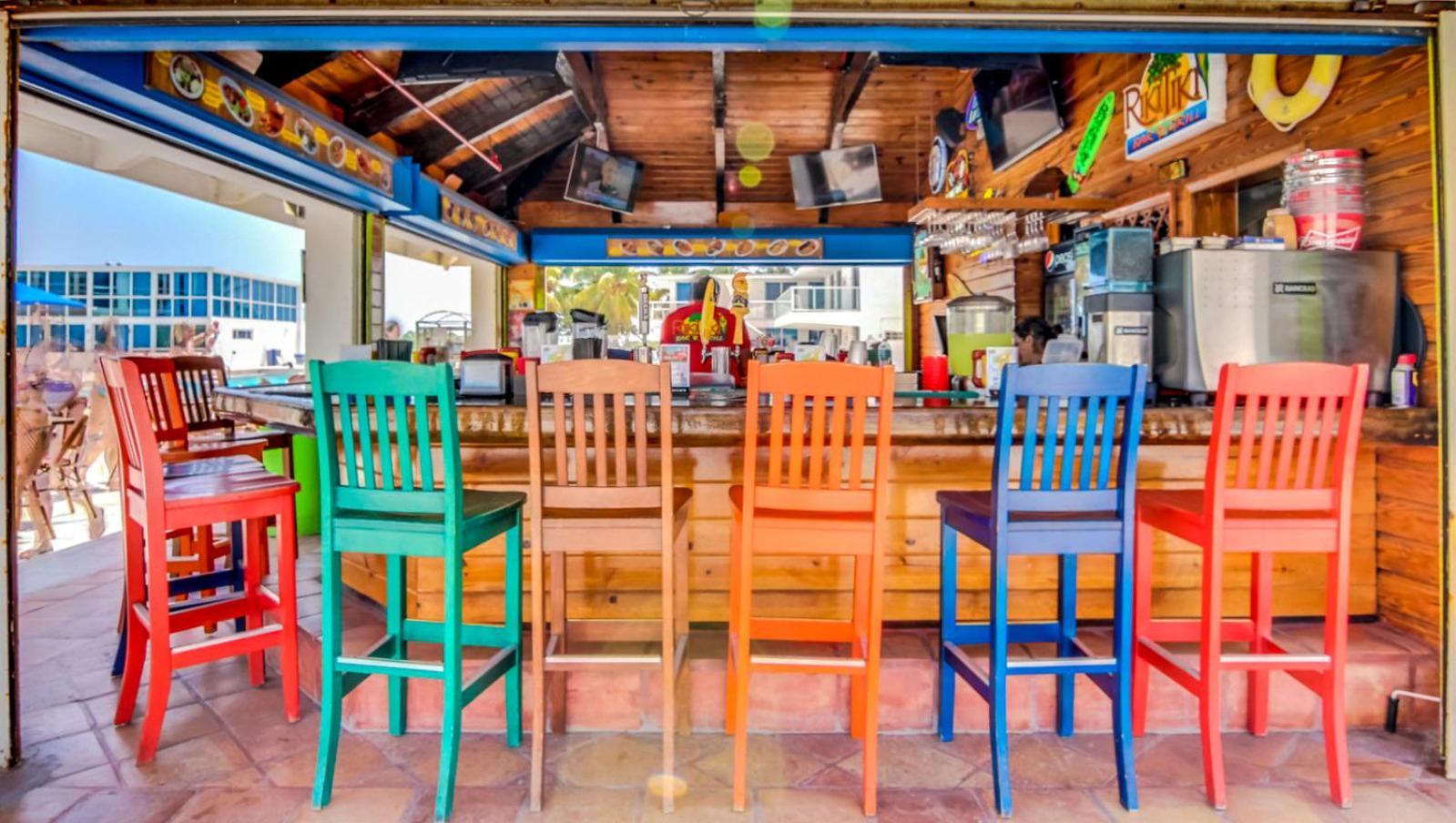 Castle 1029 Balcony Studio With Ocean View, Pool, Tennis And Free Parking マイアミビーチ エクステリア 写真