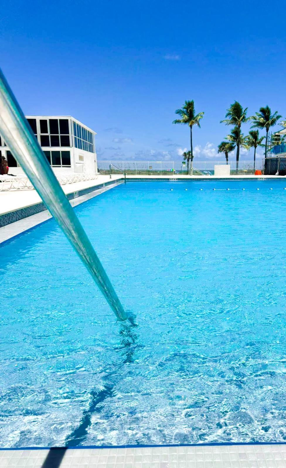 Castle 1029 Balcony Studio With Ocean View, Pool, Tennis And Free Parking マイアミビーチ エクステリア 写真